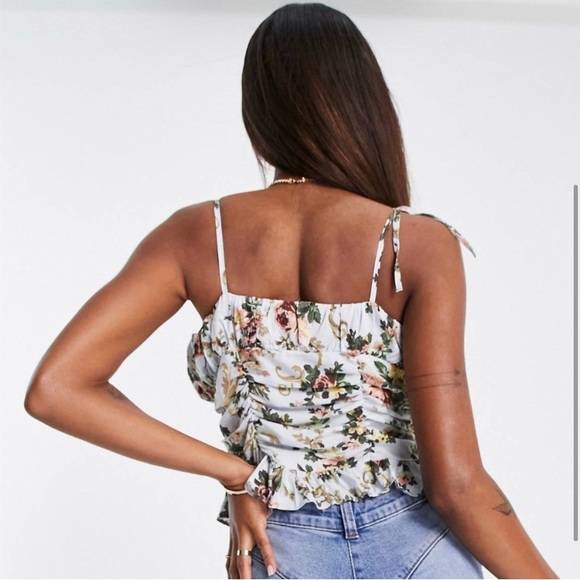 Floral top with adjustable tied straps - Picture 3 of 7